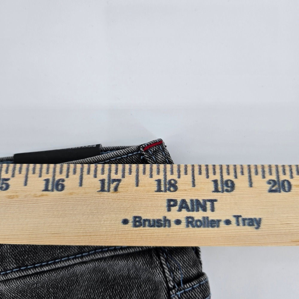 True Religion Ricky Relaxed Straight Jeans Mens Grey Phantom Wash 36x34 NWT - Picture 10 of 11